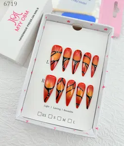 .DP.6719.Spicy Girl Hand-Painted Wearable Nails