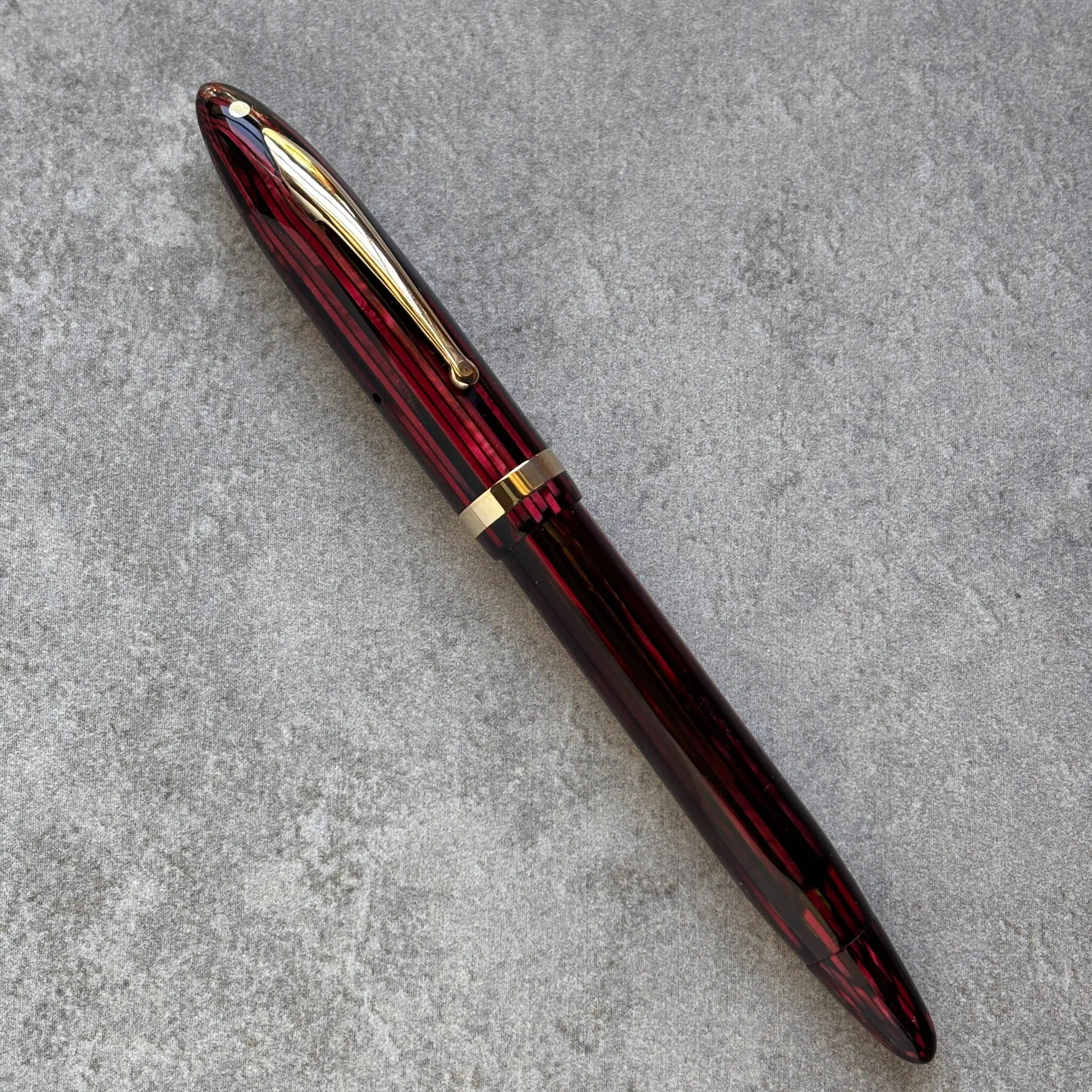 Sheaffer Balance, Full Length Standard Girth, Carmine Red