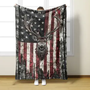 Deer Pattern Flannel Blanket, Ideal Gift for Friends and Family, Warm and Comfortable, Soft and Skin-Friendly, Suitable for Sofa, Bed, Office, and Outdoor Travel
