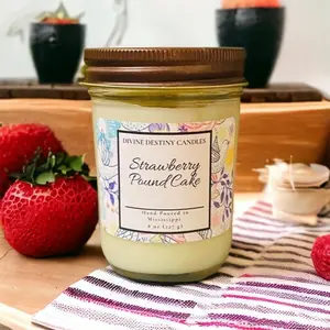 Strawberry Poundcake 8 oz Candle