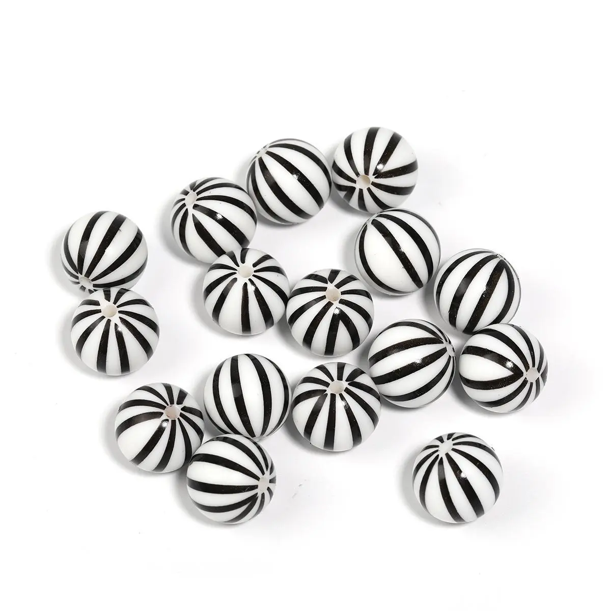 YM516009 Printed beads 30pcs 15mm