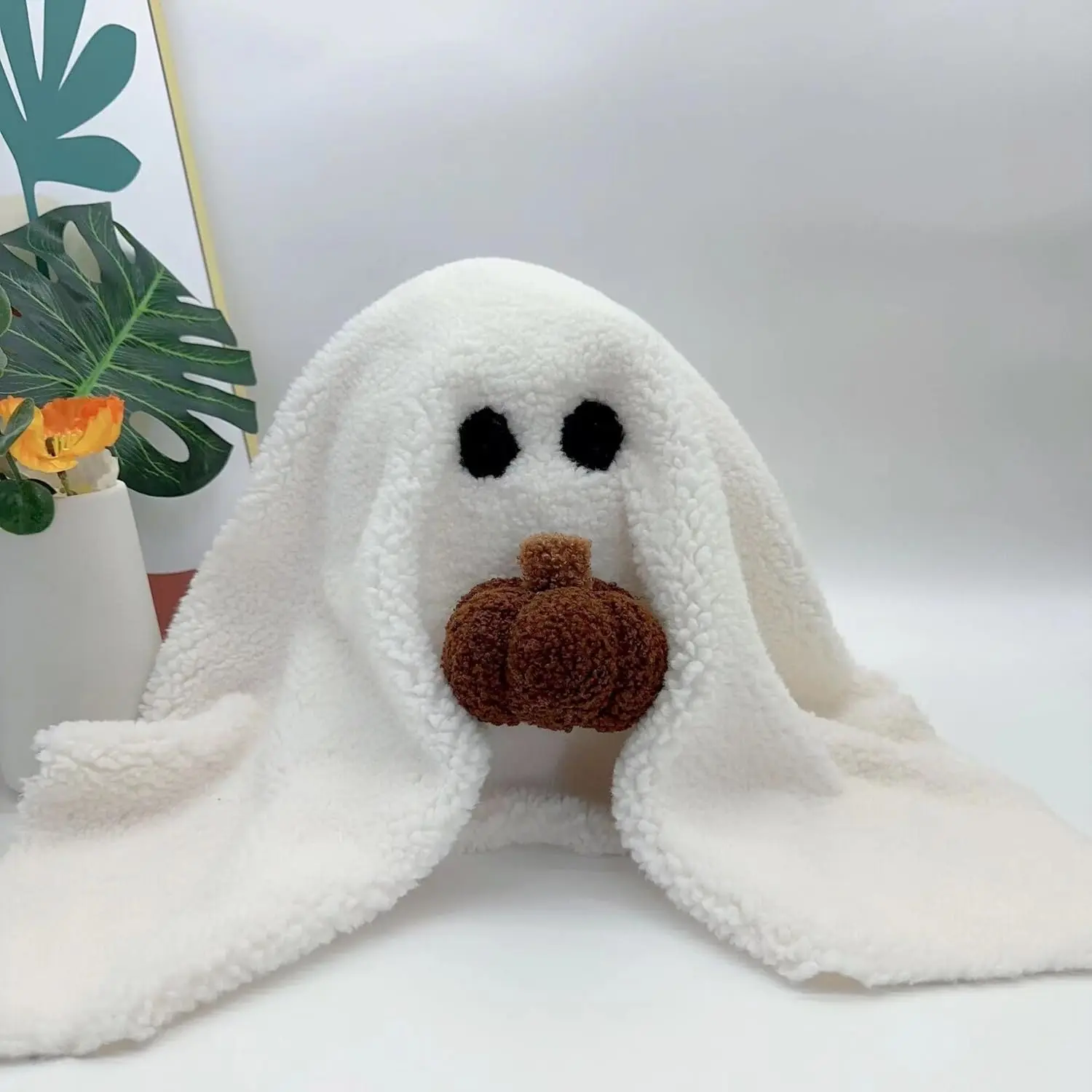 New pumpkin pillow, 11-inch ghost plush toy Halloween decoration, cute soft Halloween party decoration pillow, birthday, Thanksgiving, Christmas, for boys and girls