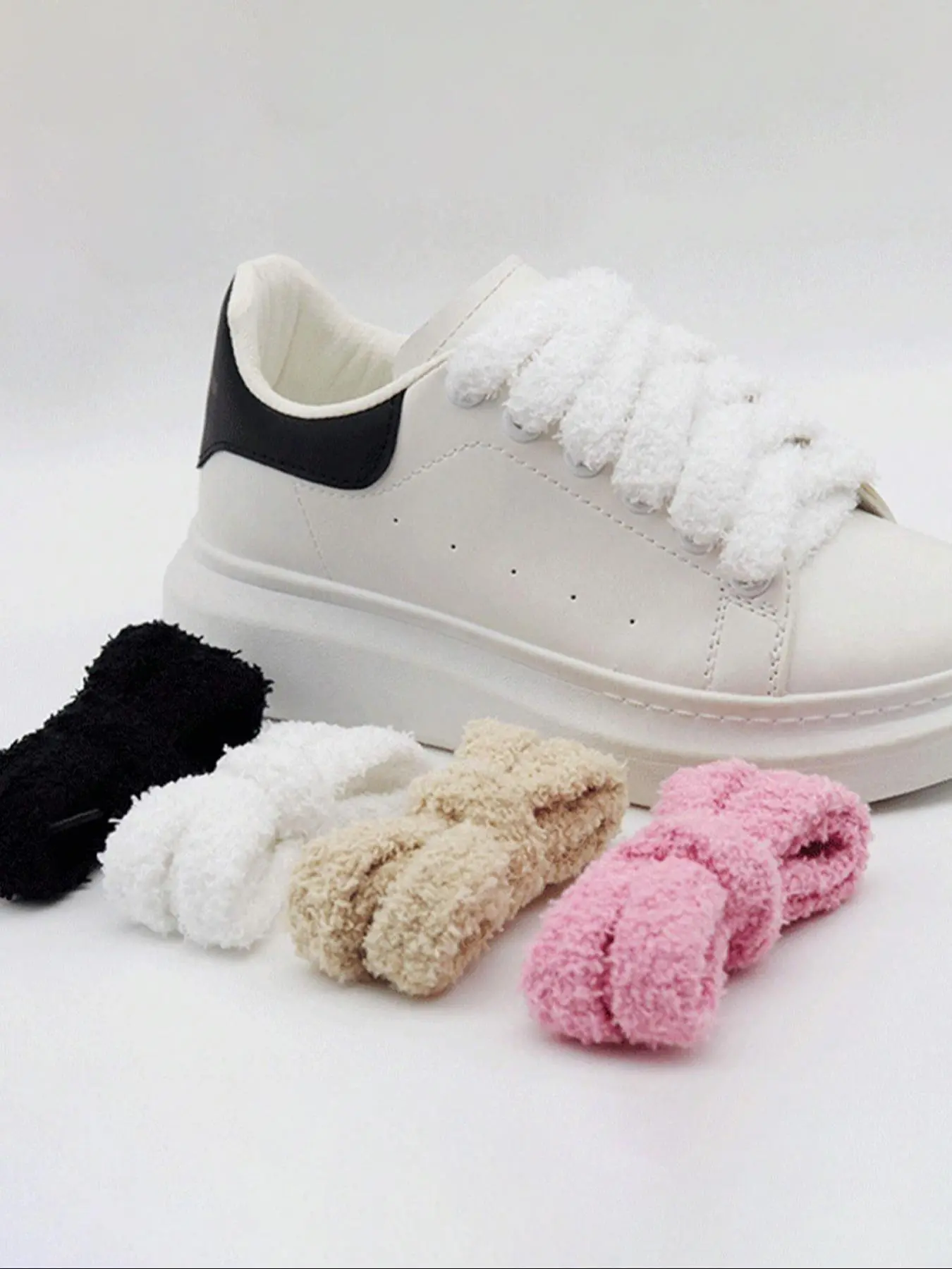 2024 New Style Solid Color Fluffy Cute Shoelaces, Shoe Strings, 1 Pair Trendy Wide Lace Thick Laces Design Casual Shoe Accessory Rope, Shoes Accessories for Women & Men, Laces for Sneakers
