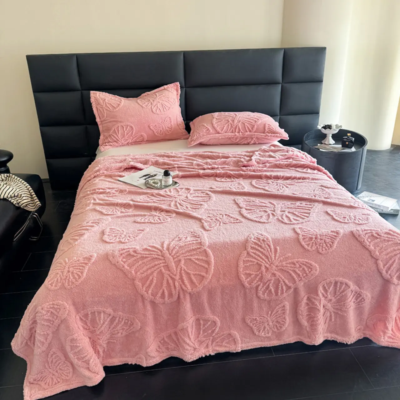 【Summer Sale】ROSEKIND Butterfly Tufted Fleece Throw Blanket - Flannel Plush, Decorated, Fluffy Fabric, Comfortable Breathable, Lightweight for Sofa, Couch,  Decorated Throws, Flannel Throw Blankets