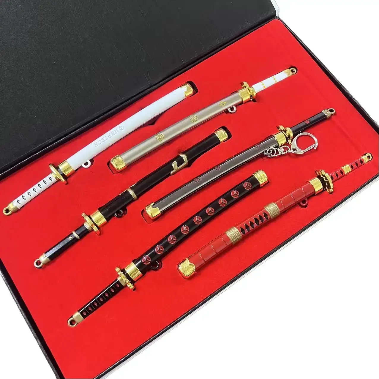 Roronoa Zoro Anime  Keychain Set - 3PCS One Piece Cosplay Mini Katana with Display Stand, Metal Pendant Gift for Fans & Collectors Collectible Miniature, Sword