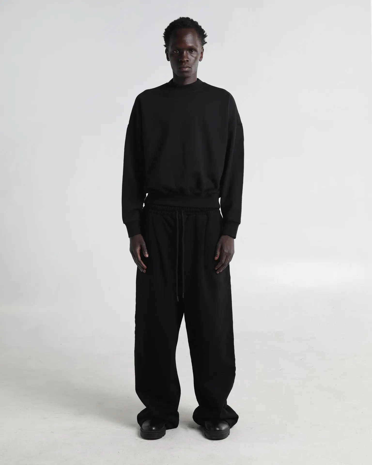 Cropped Crewneck