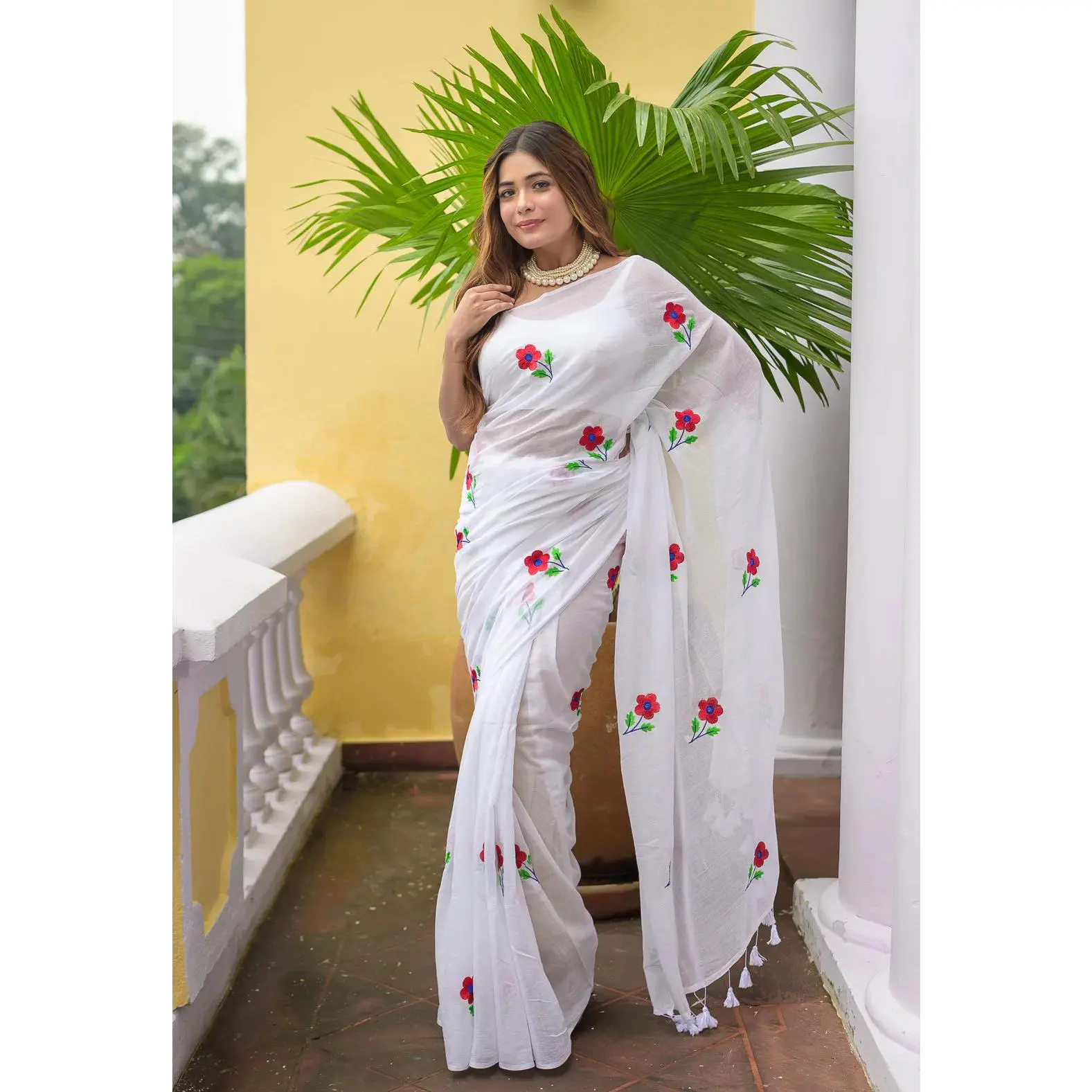 White Rose Embroidery Mulmul Cotton Saree