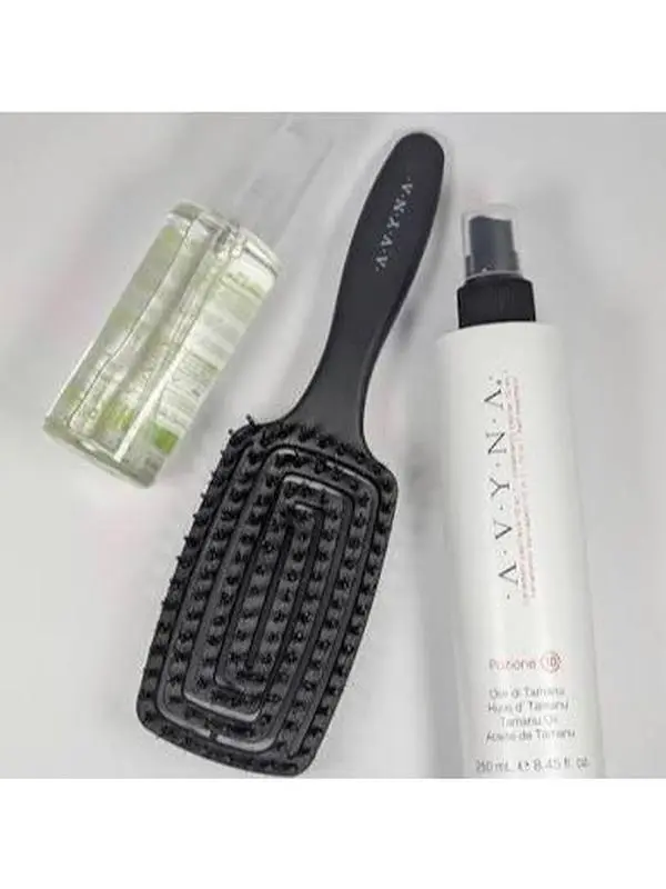 Vented Hair Brush by Avyna Vented Hair Brush by Avyna
