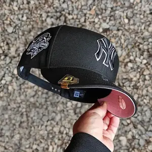 New Era 9FIFTY New York Yankees pink MLB Cap - Adjustable Classic Baseball Hat