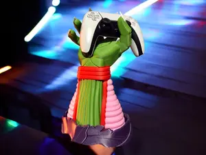 Anime Controller Stand - Green & White Character Design, Ideal for Anime Fans, Lightweight and Versatile Storage Solution Console Smartphone