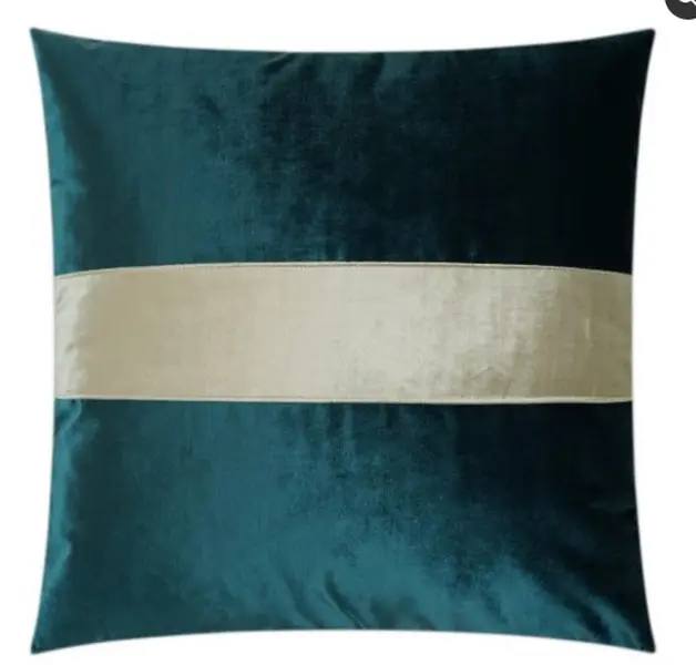 IRIDESCENCE BAND-PEACOCK Pillows