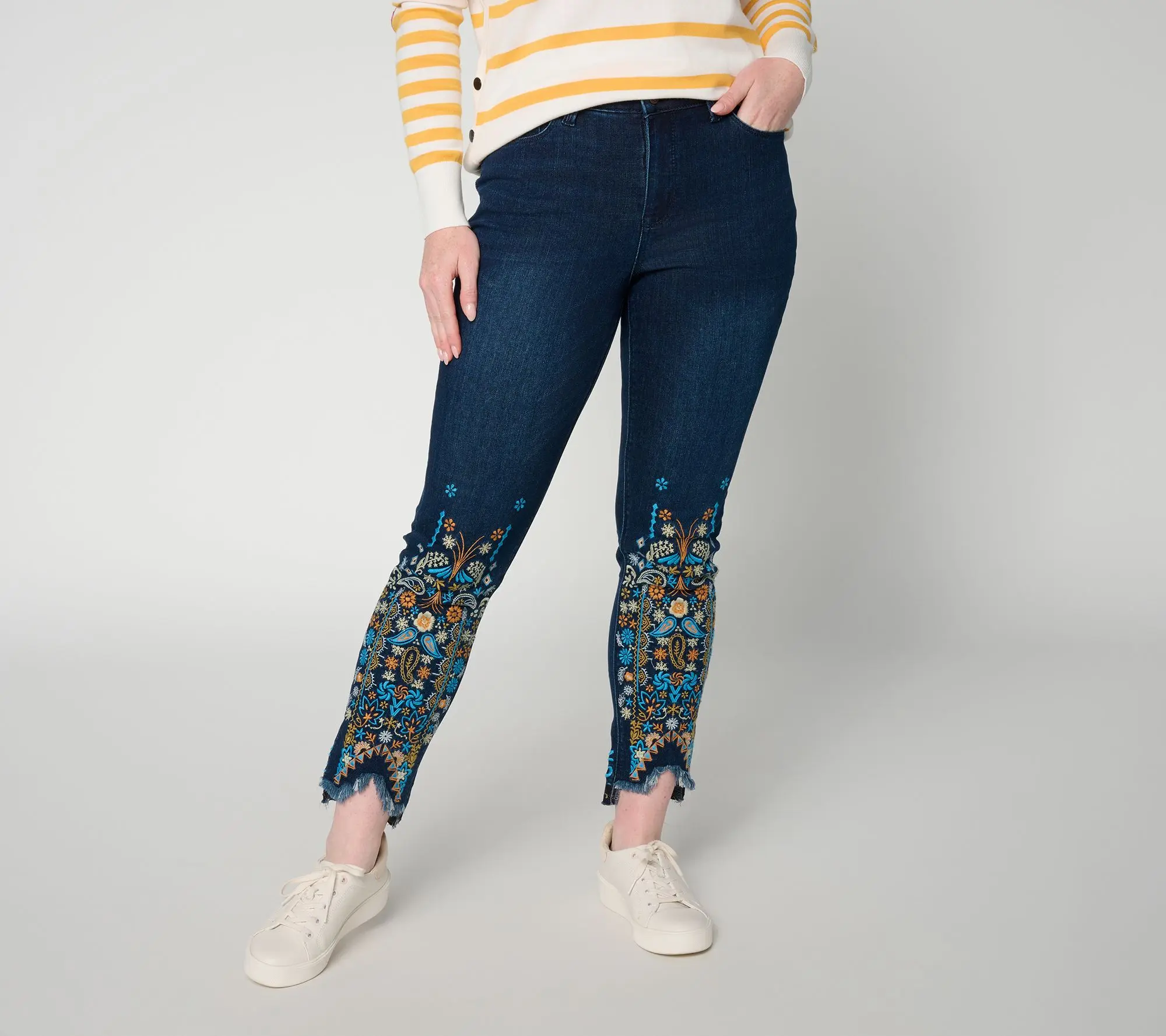 Felt Denim by Laurie Felt Pet Embroidered Daisy Denim Slim Leg Jeans