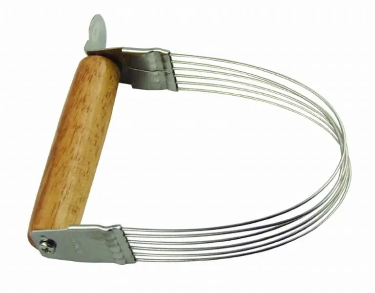212 MAIN Chrome Wire Pastry Blender - Sturdy Kitchen Utensils Tools with Thumb Rest, Lightweight Wooden Baking Essential for Ingredient Mix, Hand Wash-Dry Compatible, Easily Blends Ingredients, Chrome Wires