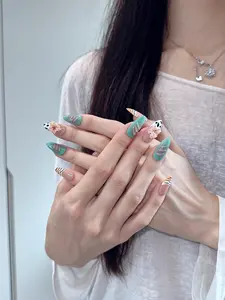 Medium Square Nude Press-On Nails, Distinct Prints, Natural Look, Stylish Details - Nail Art Design Accessory for Elegant Appeal