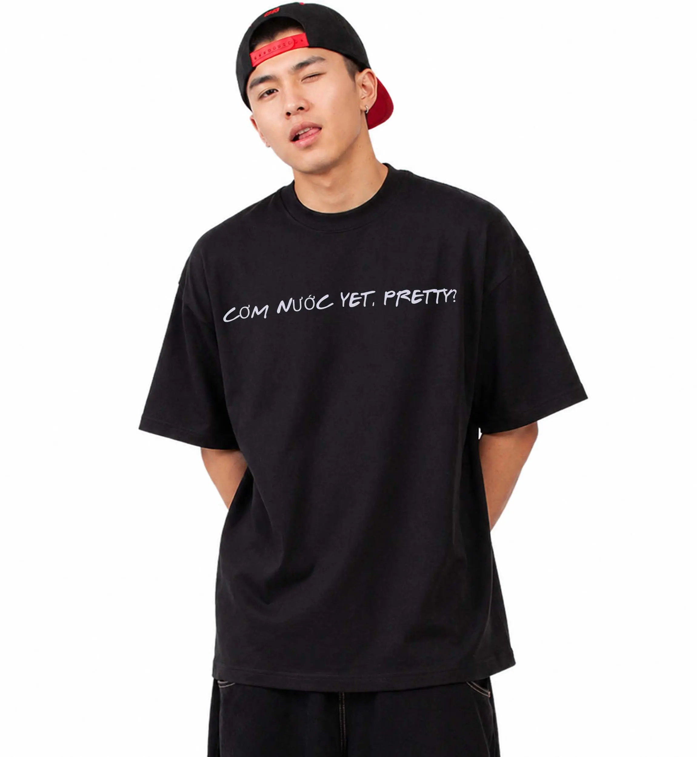 “Cơm nước gì chưa, người đẹp?” T-Shirt – Vietnamese Slang Tee – Oversized Fit Streetwear – Funny Bilingual Shirt