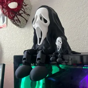Ghost Face Buddy desk toy