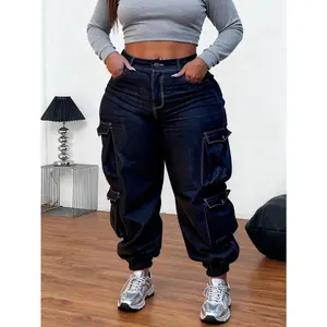 Plus-size women's high-stretch tapered cargo jeans. Slim fit, flap and slant pockets. Versatile vintage wash blue. Machine washable, year-round wear. Simple design, ideal for work or casual.