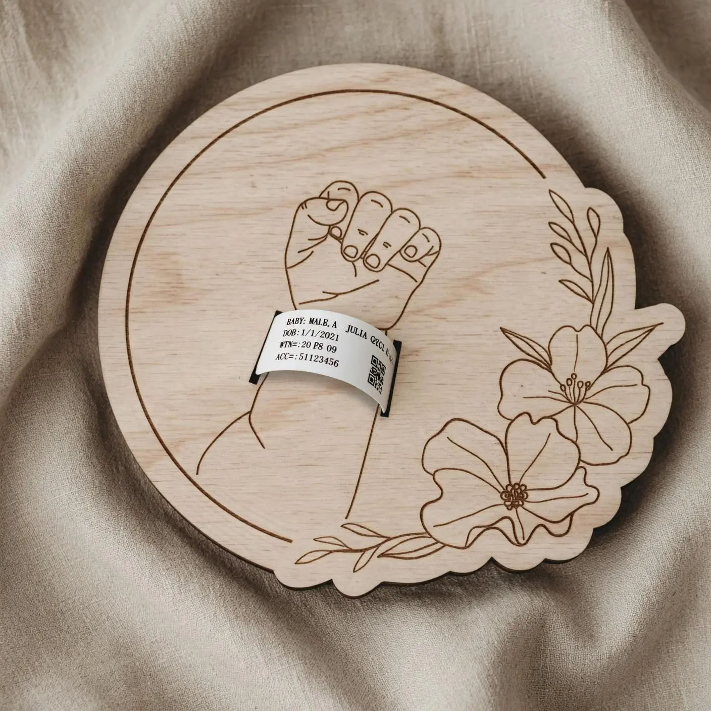 NOGN x Personalized Baby Keepsake Box With Hospital Bracelet Holder, Engraved Wooden Newborn Memory Gift
