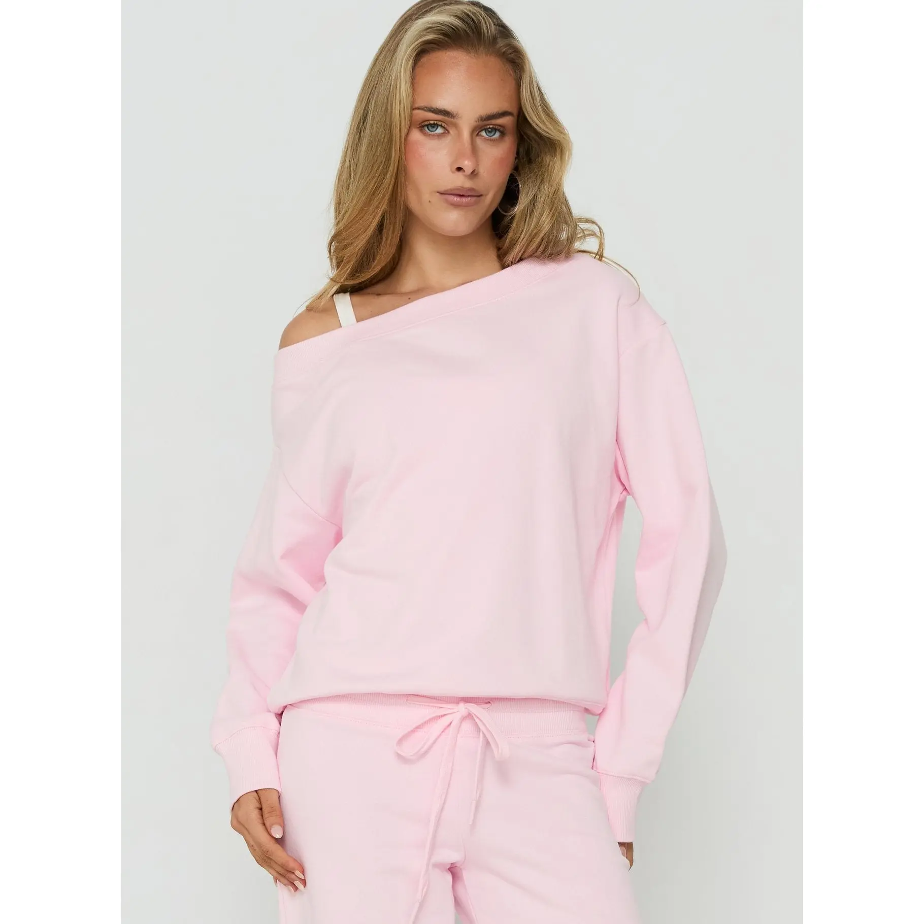 Wellness Off The Shoulder Jumper Pink