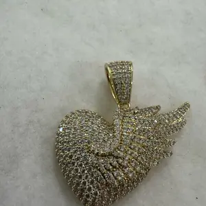 Corazón de angel alas de amor