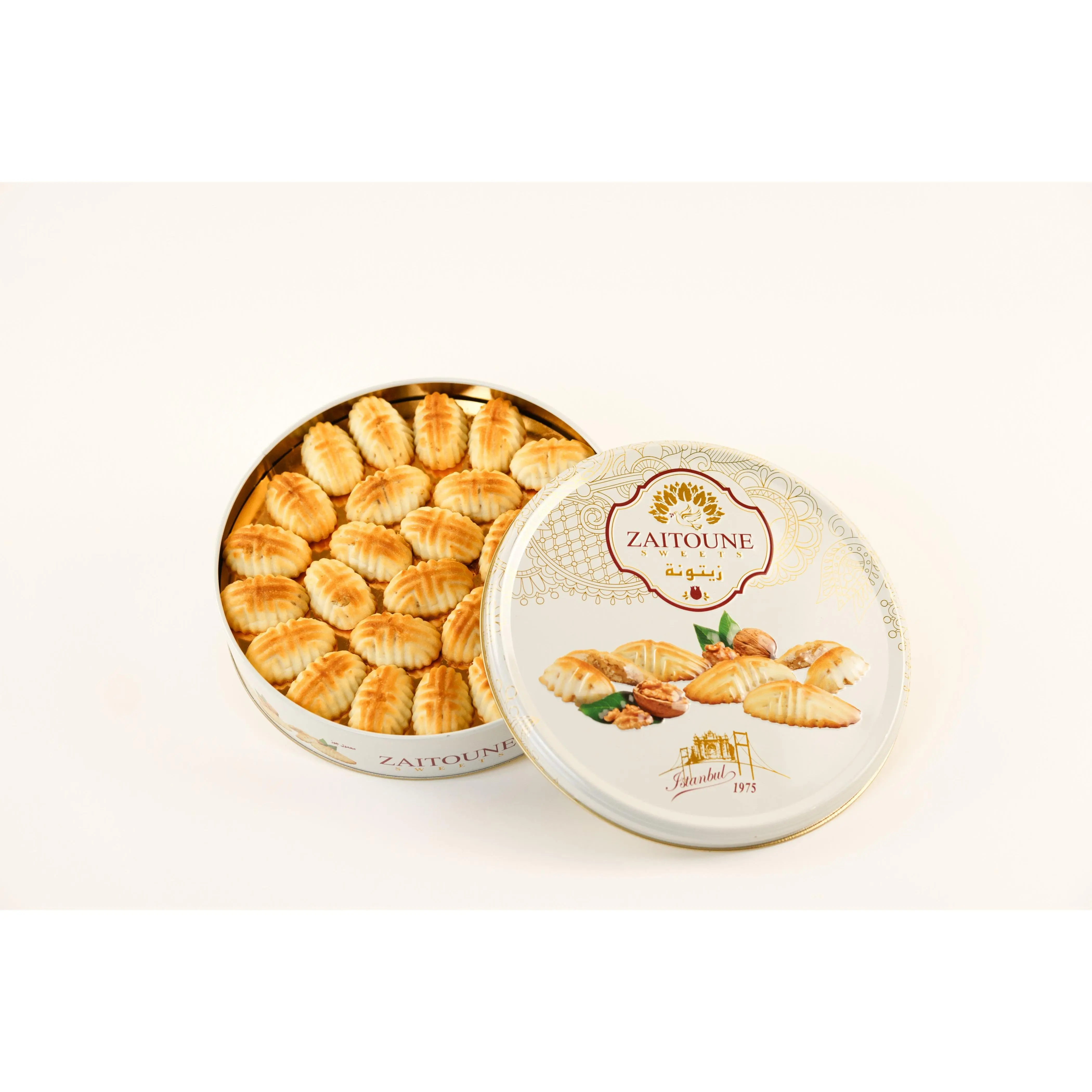 Zaitoune Walnut Maamoul Sweet Treats, 600g Handmade Halal Shortbread Dessert Biscuit Cookie, Traditional Middle Eastern Crumbly Indulgence Recipe