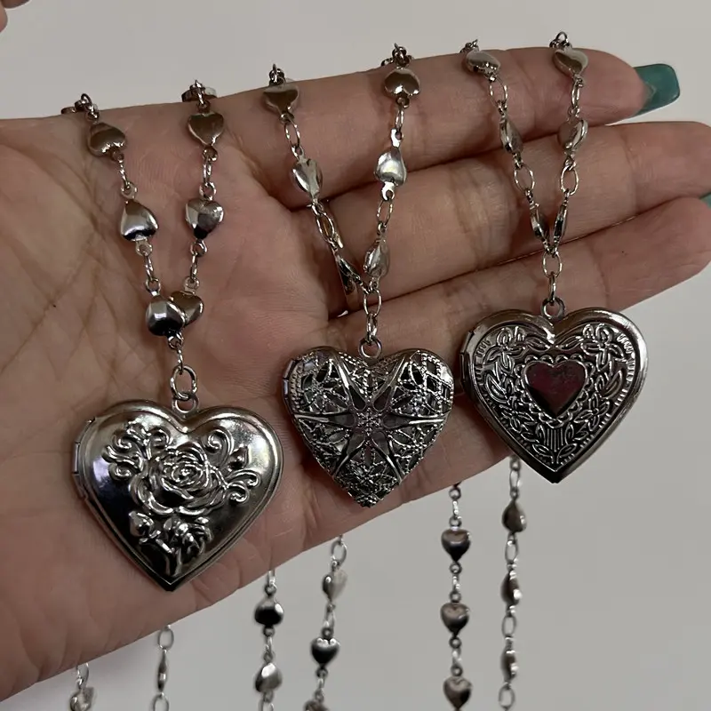 Women's Heart Necklace - Silver Stainless Steel Openable Romantic Locket Pendant, Exquisite Chain Jewelry, Durable Fashion Accessory, Casual Wear, Ideal Birthday Gift Jewelry for Girlfriends