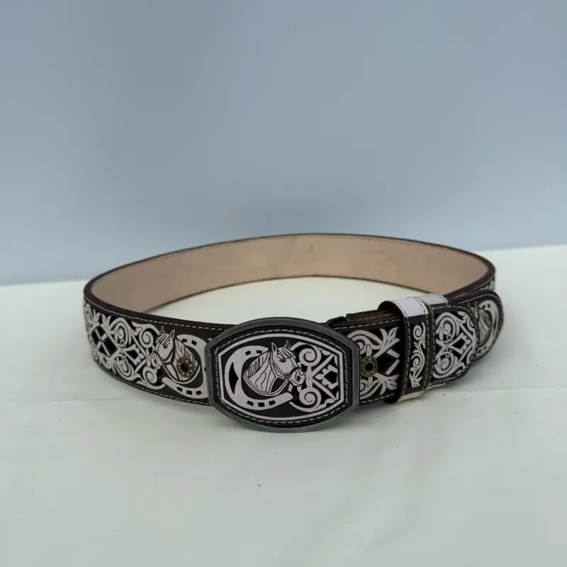 Men’s belts  diseño caballo y herradura
