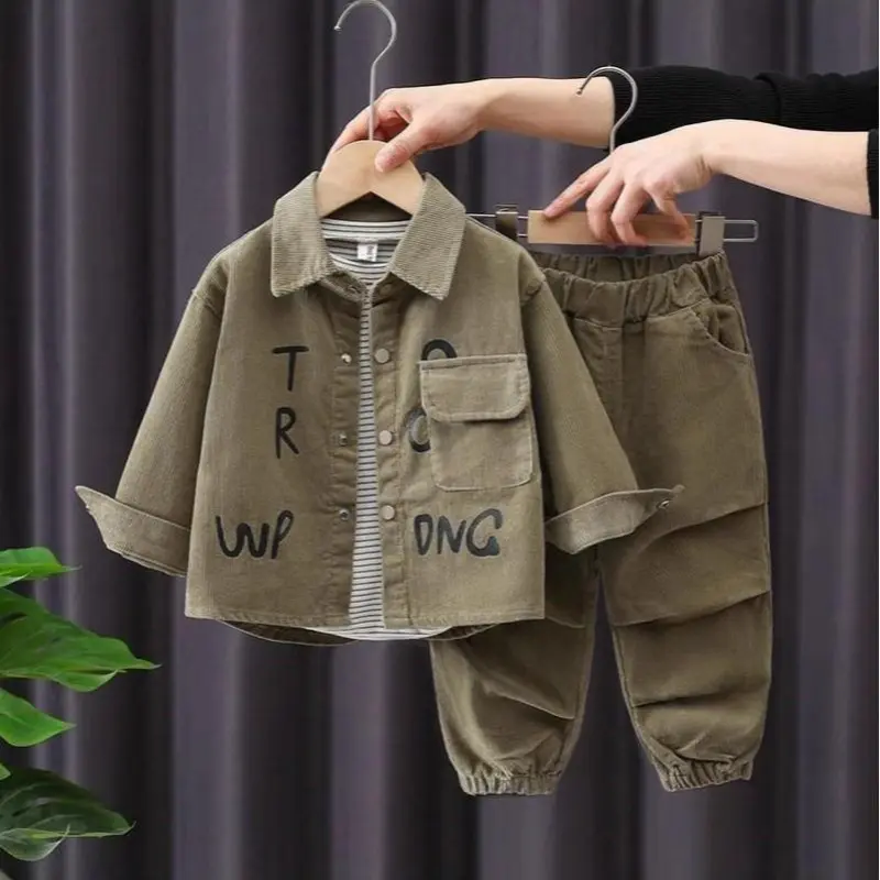 New Korean-style stylish boys' spring and autumn fashion letter-print corduroy sports three-piece set