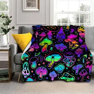 1Pc Warm And Soft Mushroom Blanket - Lightweight Flannel Throw For Sofa, Bed, Travel, Camping, Living Room, Office, Couch, Chair, And Bed - Digital Printing Fleece Blanket With Soft And Warm Flannel Fabric