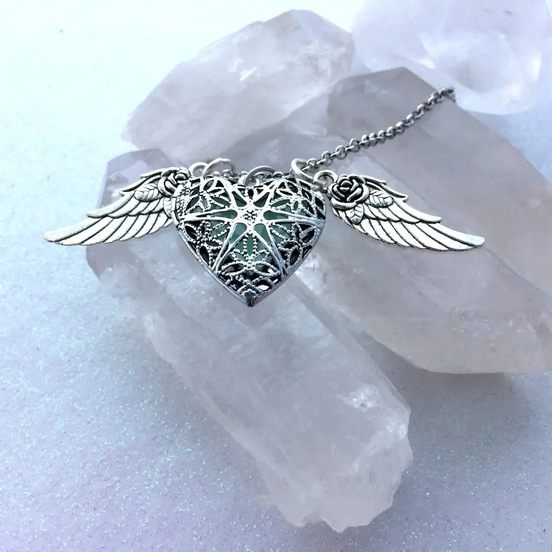 Eloria Jewelry B Glow in the Dark Gothic Heart Locket Necklace with Angel Wings – Vintage Jewelry
