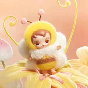 【3】POP MART Baby Molly Bug Roam Series Figures Blind Box