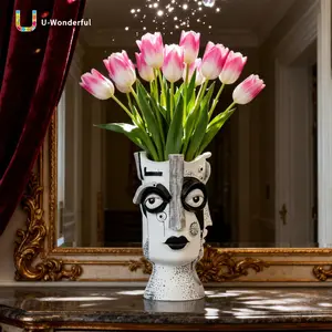 u-wonderful Modern Abstract Space Face Resin Vase - 0-50 cm, 1L Black & White Surrealist Head Planter, Table Decor, Living Room Minimalist Indoor Home Accent, Luxury Gift for Art Lovers