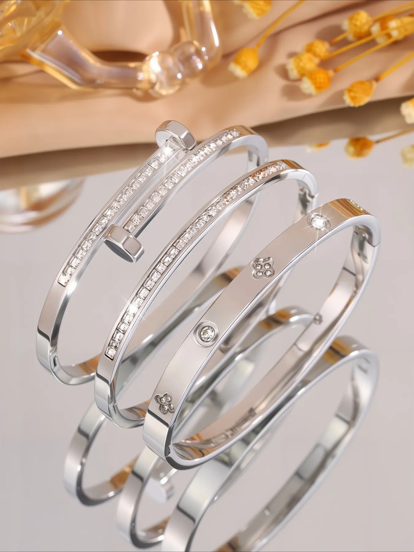 3pcs elegant and fashionable stainless steel chic style Pretty Bracelet Elegant Minimalist Bangle bracelet set, High Quality Bracelet, Fashionable Bangles, Bangles Bracelets Set, suitable for dating scenes, is an excellent gift to highlight your beauty