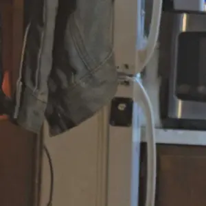 LMMAKE Refrigerator Lock 1 Pack Fridge Lock with Silicone Wire Protection ABS Plastic Chain-Linked Design Easy Install Keyed Cabinet Locks Black Flexible Installation Options