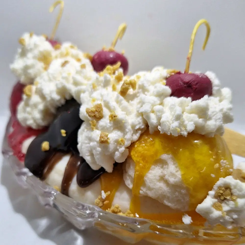 Scented Banana Split Themed Candle - Classic Dessert Design with Whipped Cream, Chocolate Sauce, Pineapple, Cherry Topping, Vanilla Aroma - Home Decor Decoration Accent