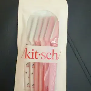 Kitsch Cherry Blossom Dermaplaners 6pc Set
