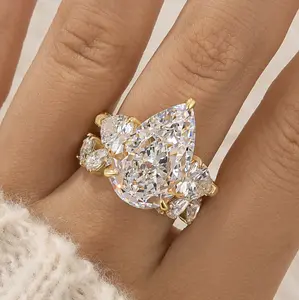 Maxine Women's 2PC 8.0ct Pear Cut 5A Cubic Zirconia Engagement Ring Set - Bridal Wedding Jewelry for Proposal, Anniversary, Engagement Rings