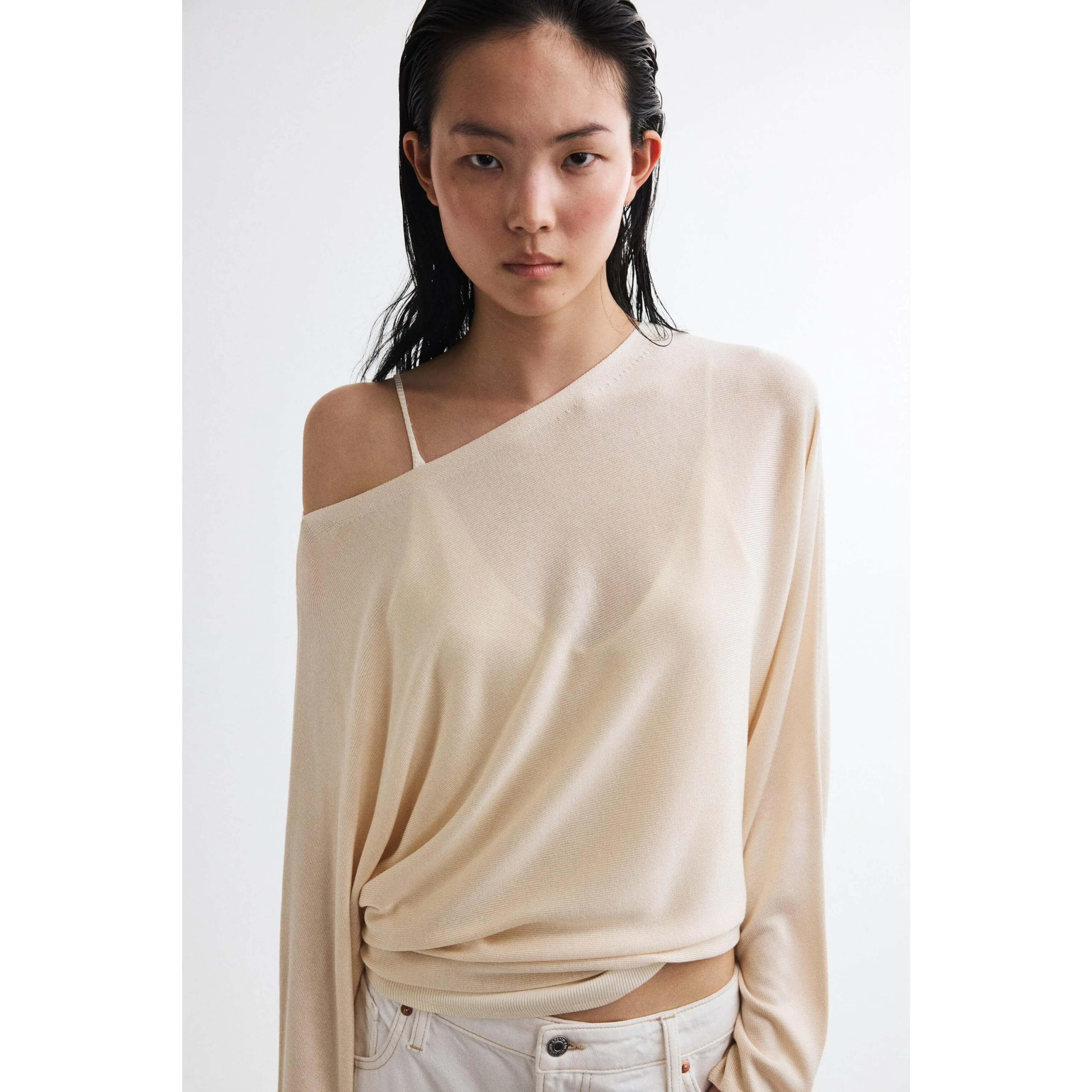 H&M Off-the-shoulder jumper