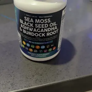 Product Review of Clean Nutraceuticals Sea Moss, Black Seed Oil, Ashwagandha, Turmeric, Bladderwrack, Burdock, Vitamin C, Vitamin D3 with Elderberry Manuka Supplement Capsules – MultiMineral from i**l
