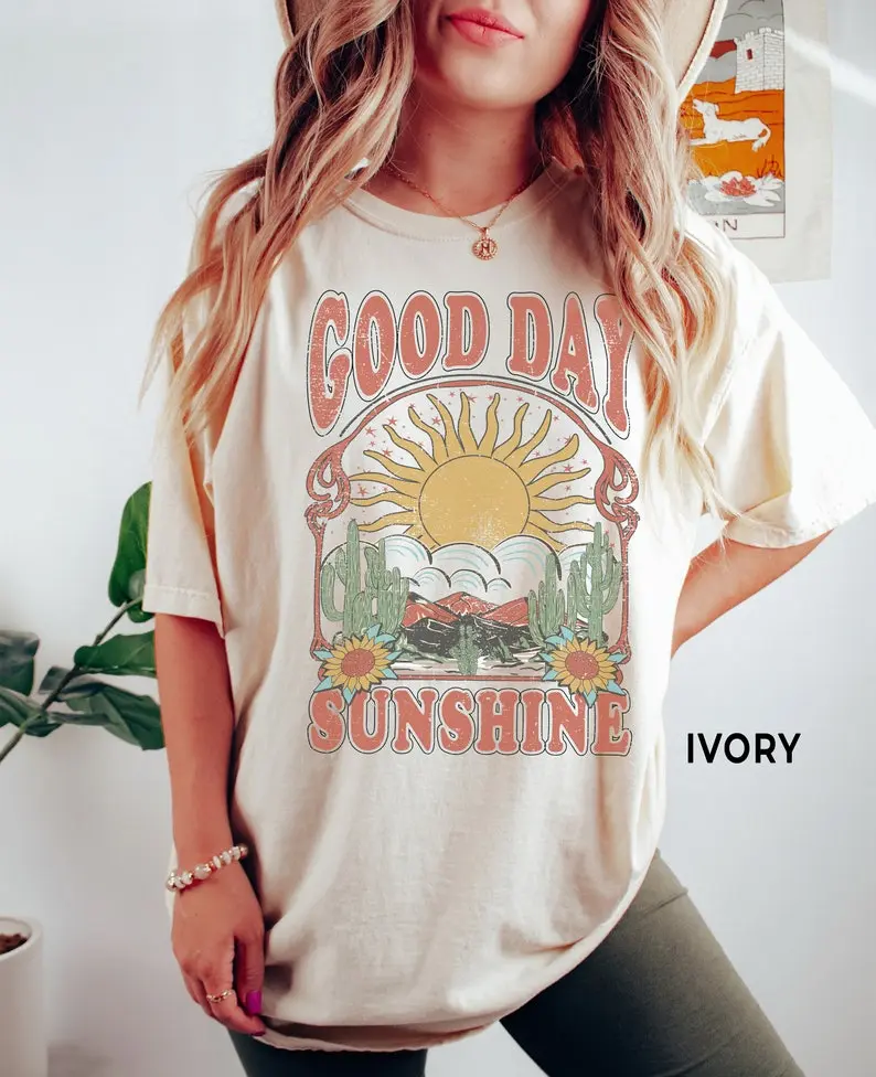 Comfort Colors Tee, Good Day Sunshine Tee,  Sun Graphic Tee, Sun T Shirt, Boho Tee, Retro 70s Style Shirt, Hippie Shirts, Oversized Tee Unisex Fit, Classic Design