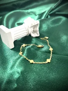 Hermosa pulsera de uso diario