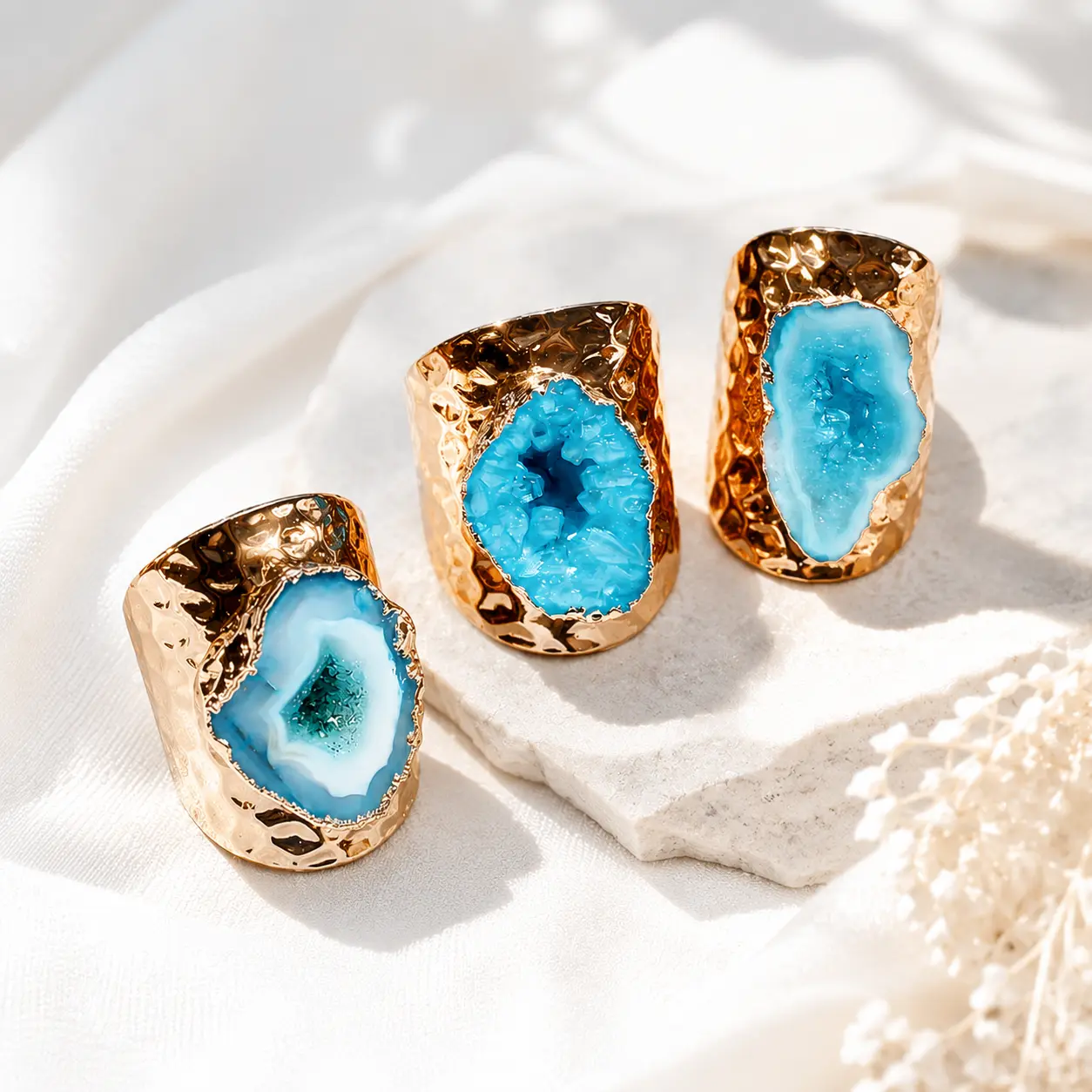 Statement Ring for Women, Gold Plated Alloy Metal with Blue Druzy Texture, Wide Band with Hammered Edge for Boho Party Wear, Crystal Center, Natural Stone, Moms, Druzy Textures, Approx. 3.0Cm, Irregular, 9–13G