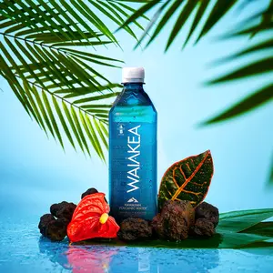Waiakea Waena (700mL) Waiakea Waena (700mL)
