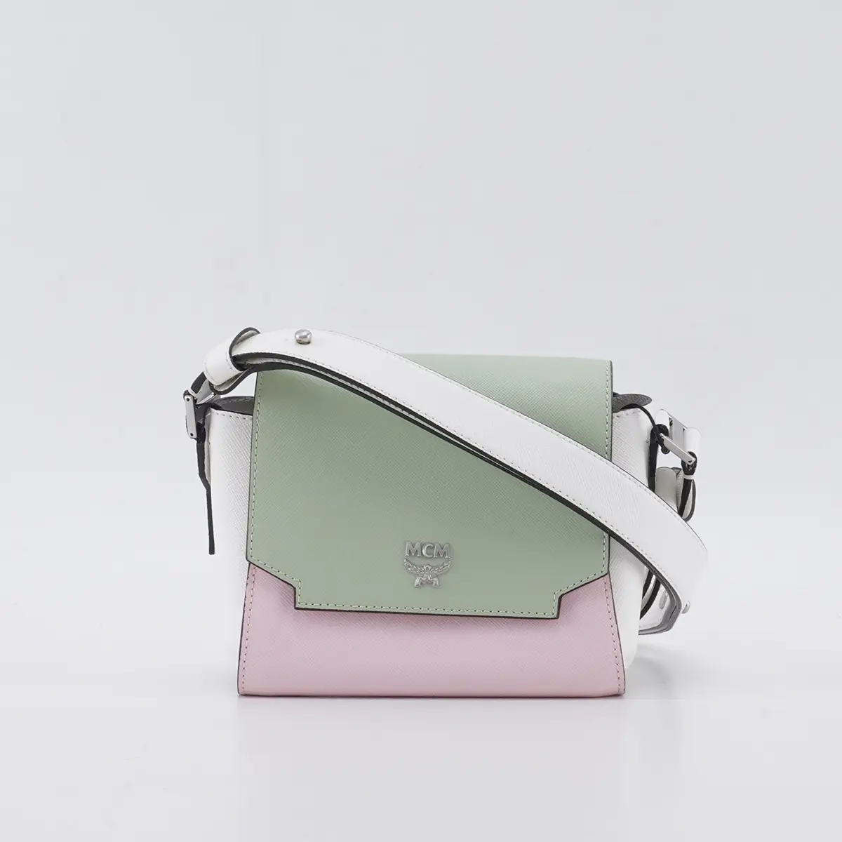 Pre-owned MCM Leather Shoulder Bags Elda Envelope Pink Green Cream Clutch Shoulder Bag BGP210966