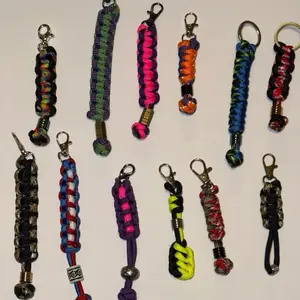 Paracord keychain with beads