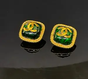 Pre-owned Chanel 97y Green Glass Cc Earring Clip