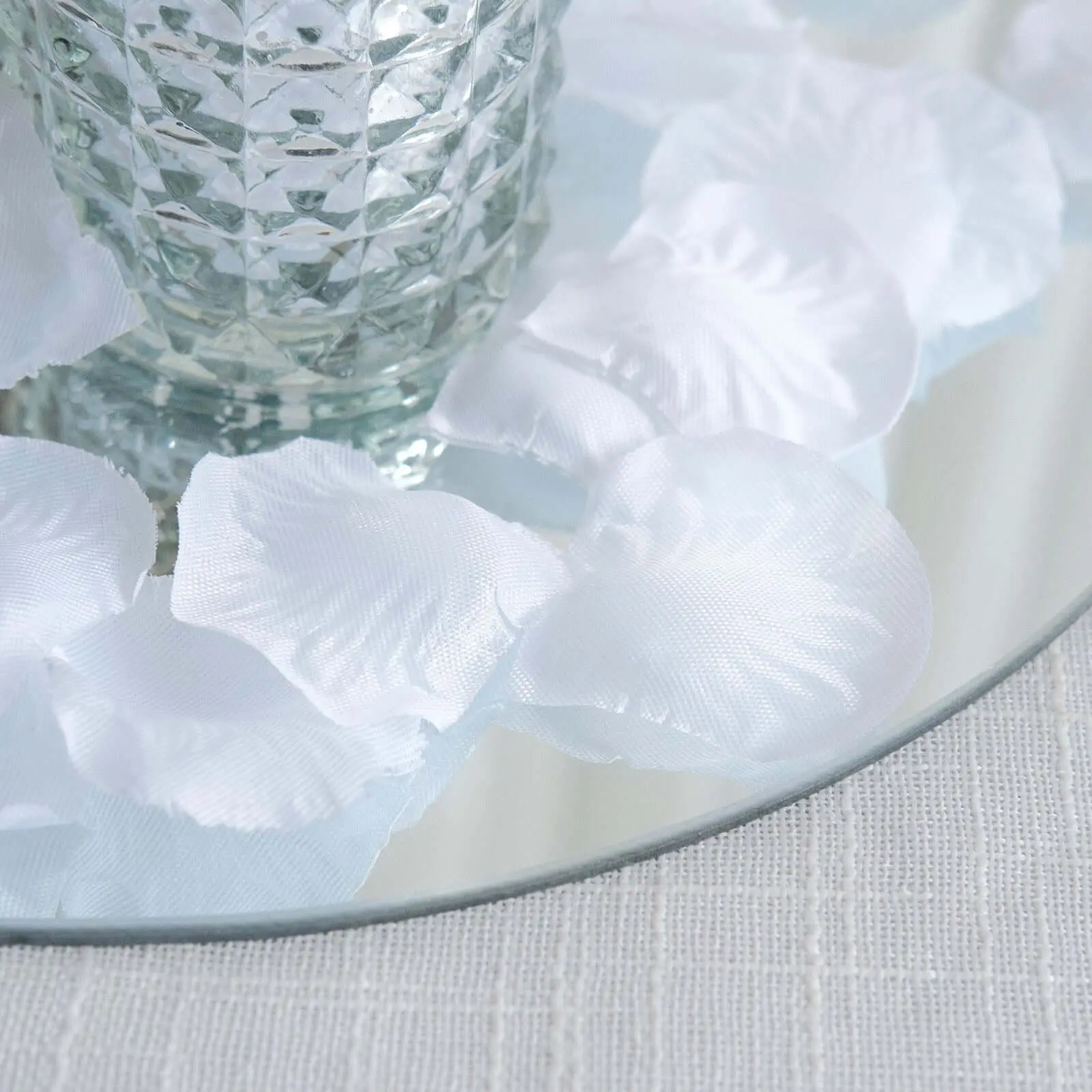 500-Pack White Silk Round Rose Petals Confetti Set - Dainty Sprays, Confetti & Streamers for Birthday, Happy Birthday Home & Festive Party Decor, Table & Floor Scatters