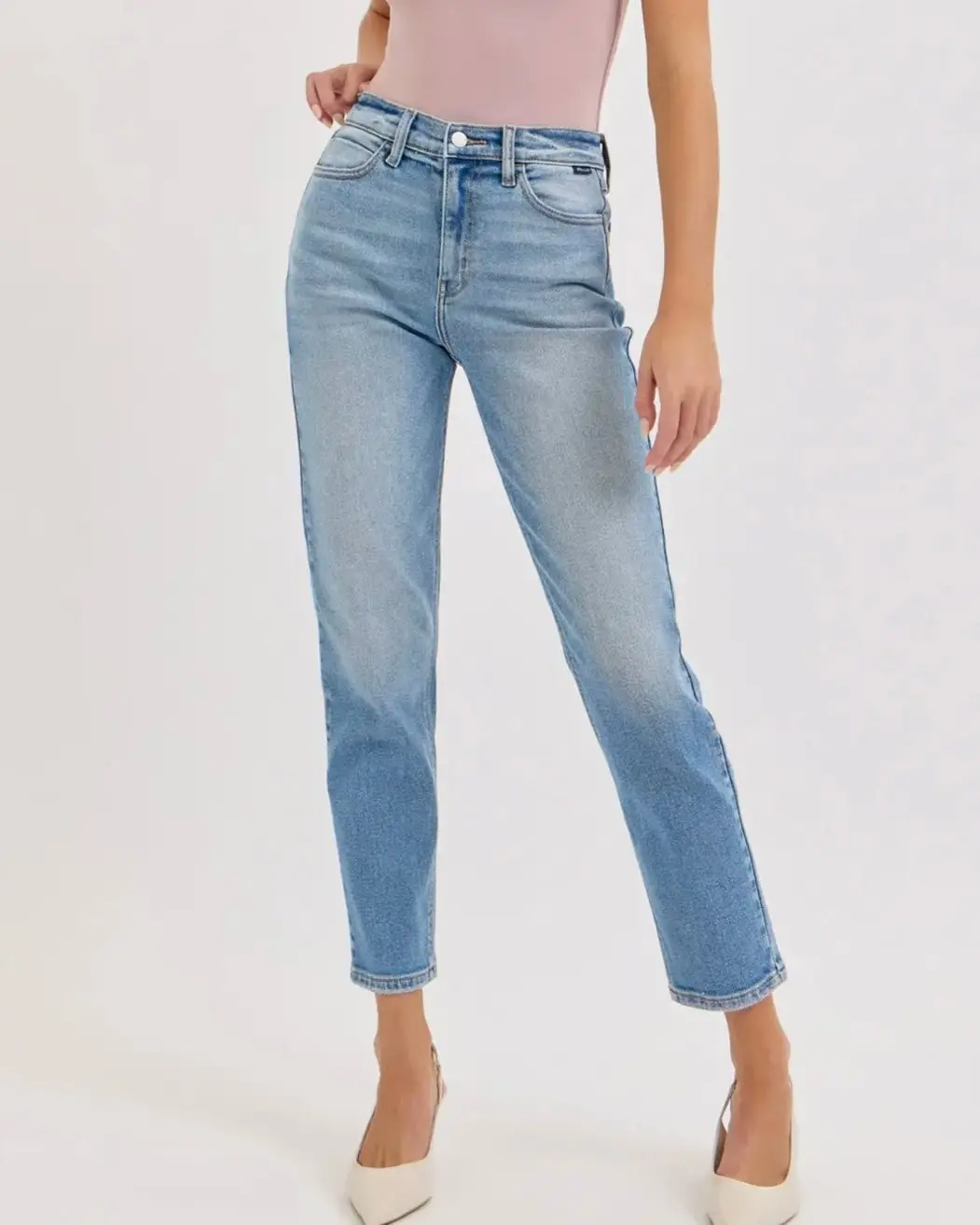 Alex High Rise Mom Jeans (Light Denim)