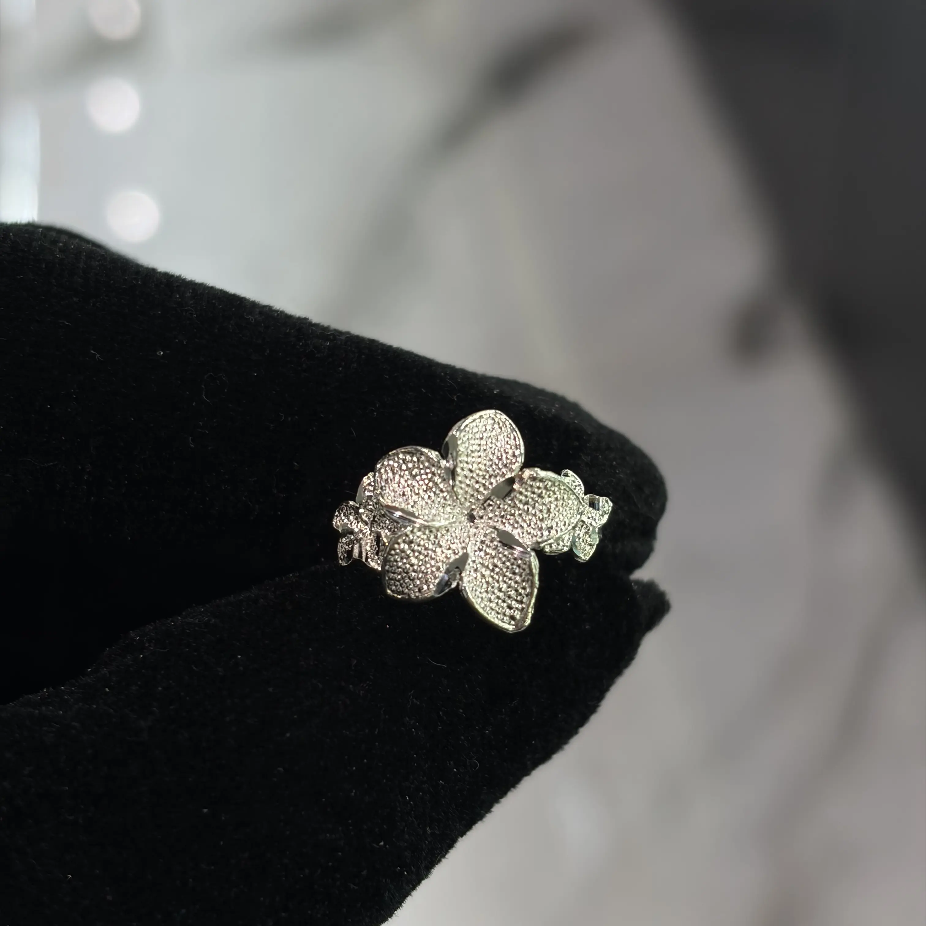 .925 Silver Tri Hibiscus Ring L