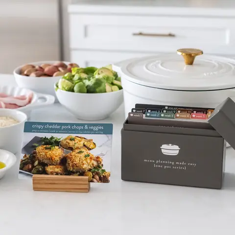 One Pot Menu Planning Box - Best-Selling Easy Recipes for Busy Families, 12 Weekly Meal Plans, (72 recipes) 1-Pot Meals With Beautiful Full-Color Photos Easy Dinners from Passionate Penny Pincher Incorporated